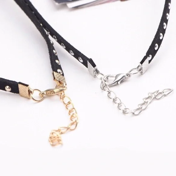 💥 CLEARANCE Sueded Silver Studded Adjustable Choker Necklace - Picture 2 of 3